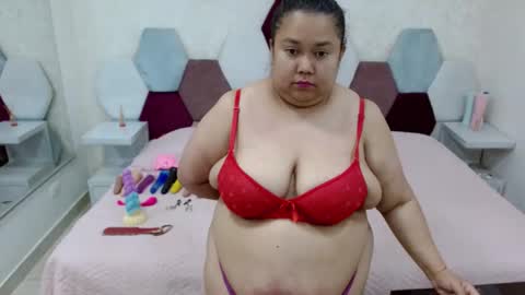 Snapshot of marianabbw_ chatting on April 9, 6:24 pm mariana online show from April 9, 6:24 pm
