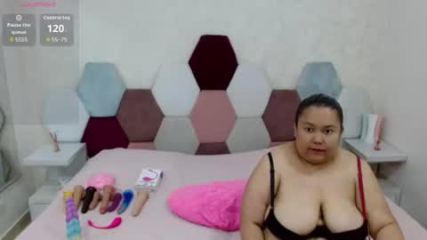 Snapshot of marianabbw_ chatting on June 13, 2:48 pm mariana online show from June 13, 2:48 pm