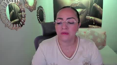 Snapshot of marianalopez81 chatting on June 24, 10:36 am Mariana Lopez online show from June 24, 10:36 am