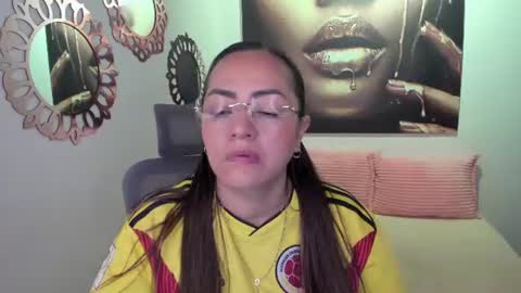 Snapshot of marianalopez81 chatting on July 4, 12:22 pm Mariana Lopez online show from July 4, 12:22 pm