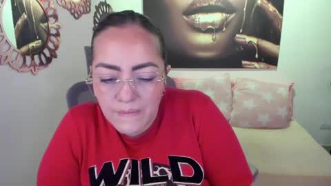 Snapshot of marianalopez81 chatting on July 8, 11:42 pm Mariana Lopez online show from July 8, 11:42 pm
