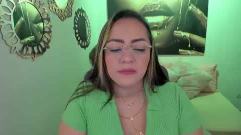 Snapshot of marianalopez81 chatting on July 12, 12:34 am Mariana Lopez online show from July 12, 12:34 am