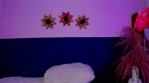 Snapshot of marianeporter_ chatting on December 3, 2:58 am marianeporter online show from December 3, 2:58 am