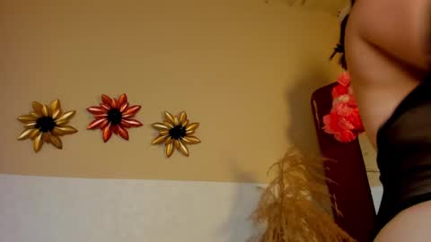 Snapshot of marianeporter_ chatting on December 22, 10:36 pm marianeporter online show from December 22, 10:36 pm