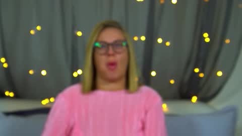 Maria online show from November 30, 6:23 pm