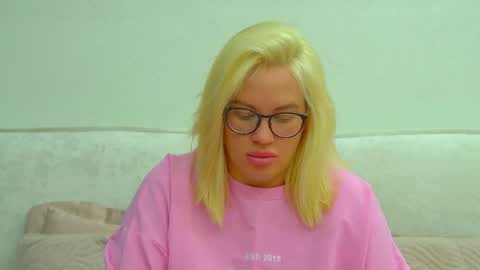 Maria online show from May 31, 6:21 am