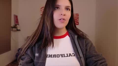 Snapshot of mariangeel_ chatting on February 4, 12:49 am mariangeel_ online show from February 4, 12:49 am