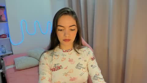 Mariangel online show from February 13, 9:00 pm