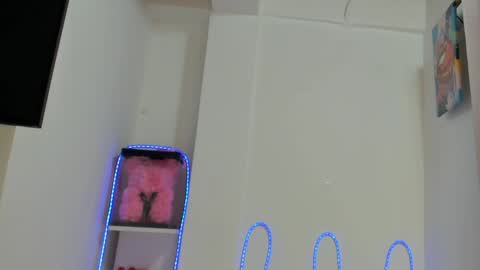 Snapshot of mariangel_3 chatting on May 12, 8:50 pm Mariangel online show from May 12, 8:50 pm