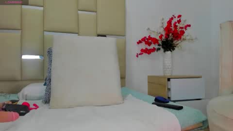 marianls01 online show from February 1, 7:23 pm