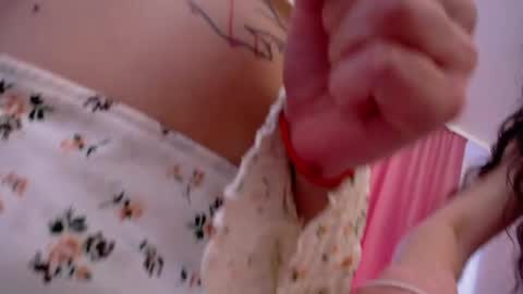 Snapshot of marianna_meow246 chatting on April 23, 7:09 am marianna_meow246 online show from April 23, 7:09 am