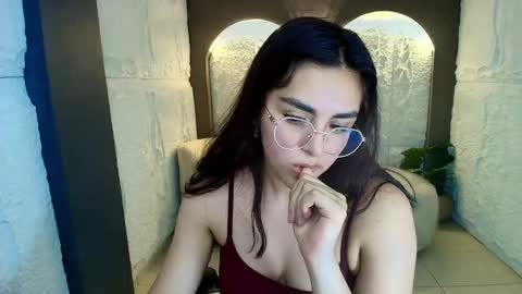 marianna_r_ online show from February 25, 7:45 pm