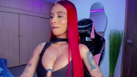 M A R I A N E online show from November 1, 12:12 am