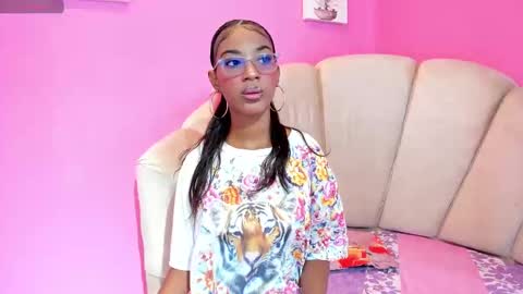 marianrosse online show from September 15, 7:25 pm