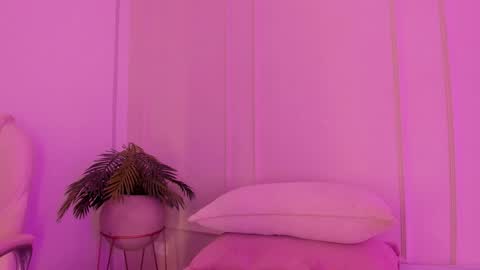 Maria Pettit online show from February 7, 12:17 pm