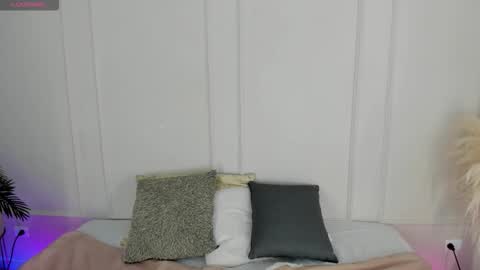 Snapshot of mariapettit chatting on February 11, 11:04 am Maria Pettit online show from February 11, 11:04 am