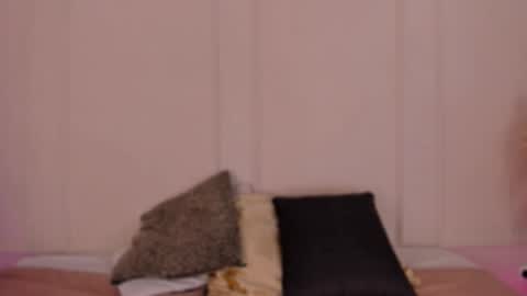 Snapshot of mariapettit chatting on February 15, 10:47 am Maria Pettit online show from February 15, 10:47 am