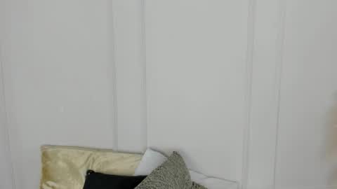 Snapshot of mariapettit chatting on February 17, 11:18 am Maria Pettit online show from February 17, 11:18 am