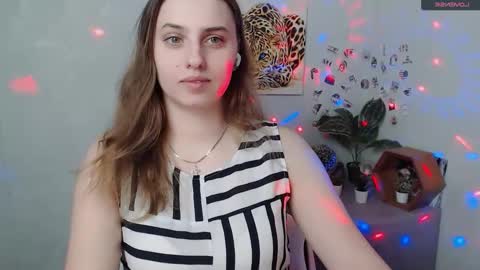 Snapshot of mariatess_ chatting on February 3, 2:44 pm Mariia online show from February 3, 2:44 pm