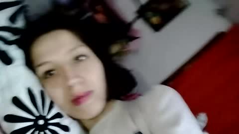 Snapshot of maribelydavid24 chatting on June 25, 12:43 am maribelydavid24 online show from June 25, 12:43 am