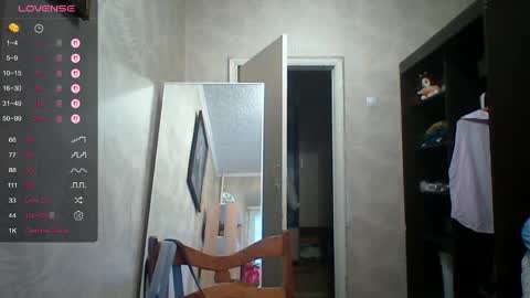 Elianor online show from April 19, 3:22 pm