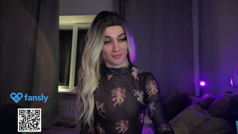 Mari online show from December 1, 6:08 pm