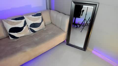 marie_bass online show from February 4, 1:28 pm