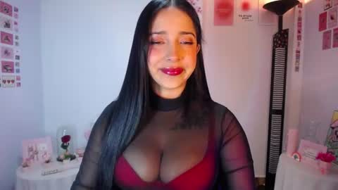 Snapshot of marie_daved chatting on July 7, 3:42 am Nicolle online show from July 7, 3:42 am
