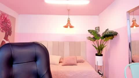 Snapshot of marie_harper chatting on December 20, 3:47 am Marie online show from December 20, 3:47 am