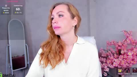 marie_hayes online show from May 24, 1:21 am