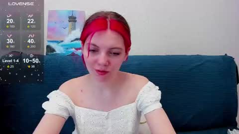 Snapshot of marie_reyess chatting on June 18, 8:14 am Marie 3 online show from June 18, 8:14 am