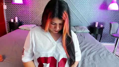 Snapshot of mariee_bloom chatting on February 28, 3:07 am Marie online show from February 28, 3:07 am