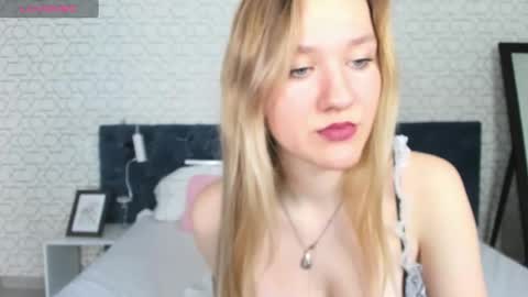 mariel_brown online show from December 20, 7:55 am