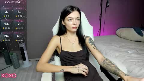 Snapshot of mariella__adams chatting on October 11, 1:53 pm Maria  online show from October 11, 1:53 pm
