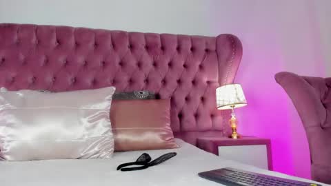 Marie online show from June 2, 1:46 pm