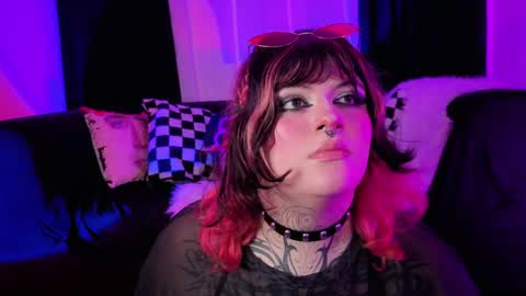 mariiana_velezz online show from March 21, 12:26 am