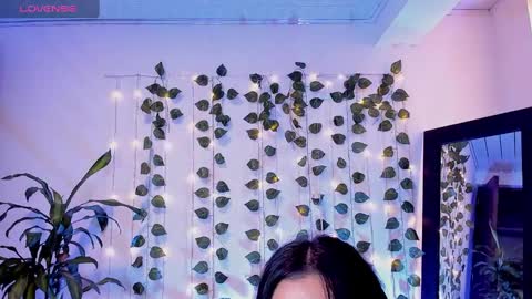 Maryyy online show from December 5, 5:28 pm