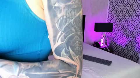 Mariana online show from November 7, 4:40 pm