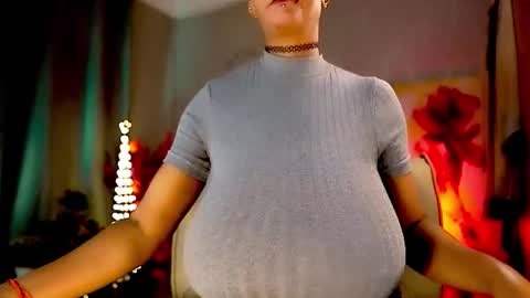 Nikita - Scroll down and read my bio please. New Pictures in Bio online show from September 18, 7:10 am