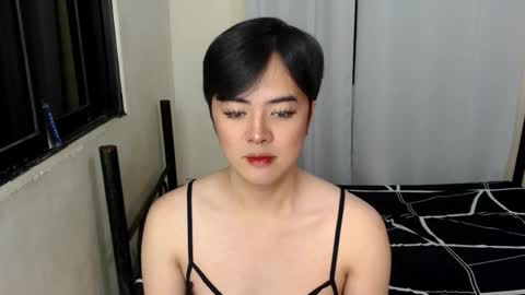 Snapshot of marikosue01 chatting on February 5, 1:33 pm marikosue online show from February 5, 1:33 pm