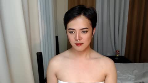 Snapshot of marikosue01 chatting on February 21, 2:38 pm marikosue online show from February 21, 2:38 pm