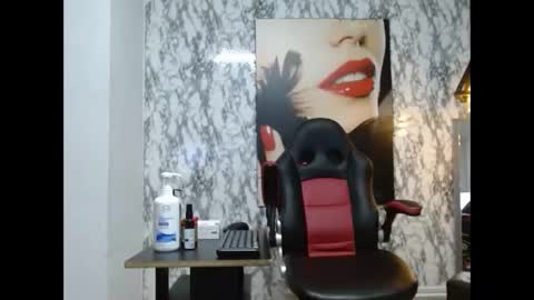 Snapshot of marilin_black chatting on February 15, 11:41 am Marilin online show from February 15, 11:41 am