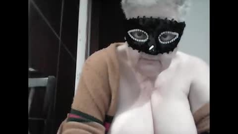 marilu64 online show from February 4, 1:06 pm