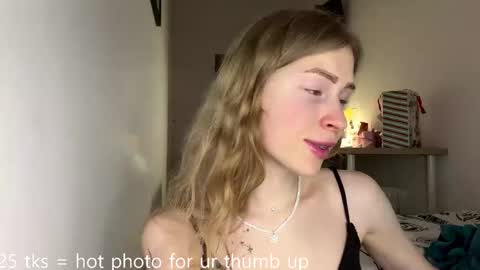 Snapshot of mariluspringle chatting on February 5, 5:06 pm Elisabeth online show from February 5, 5:06 pm