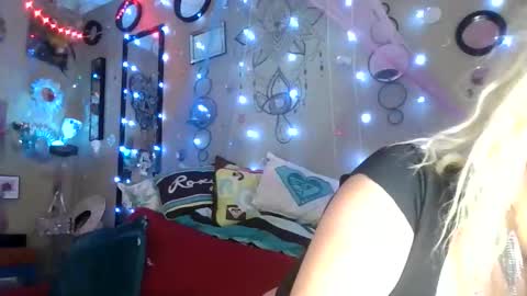 Snapshot of marilyn1620 chatting on April 28, 6:18 am marilyn1620 online show from April 28, 6:18 am