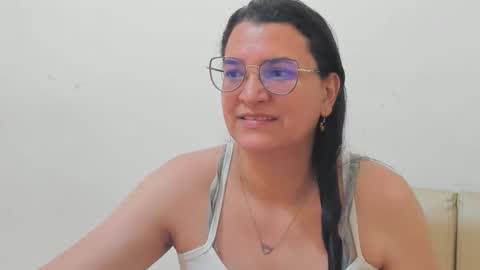 Snapshot of marilyn_garcia chatting on March 9, 2:54 pm MARILYN SEXY online show from March 9, 2:54 pm