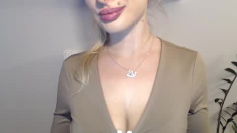 Snapshot of marilyndevilish chatting on December 13, 11:39 pm MarilynDevilish online show from December 13, 11:39 pm