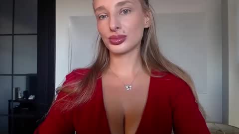 Snapshot of marilyndevilish chatting on September 25, 7:23 am MarilynDevilish online show from September 25, 7:23 am