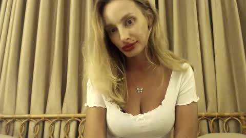 MarilynDevilish online show from November 12, 2:06 pm