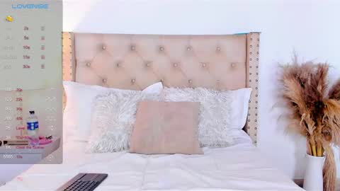 marilynrossy online show from February 11, 1:31 am